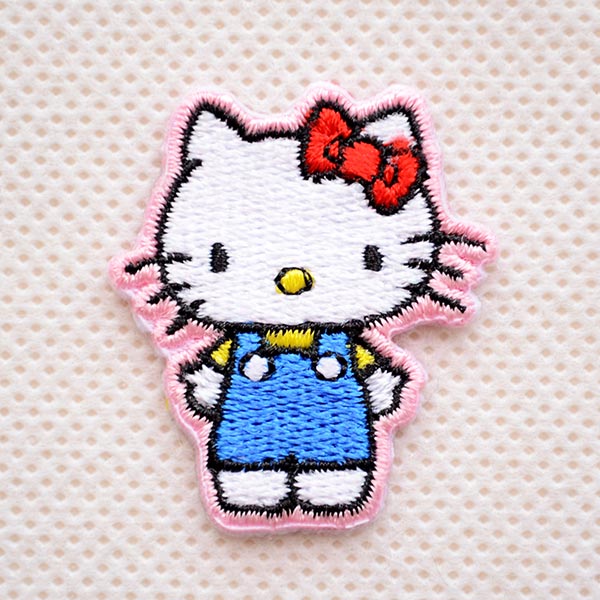 ミニワッペン ハローキティ HELLO KITTY サンリオ | ワッペン